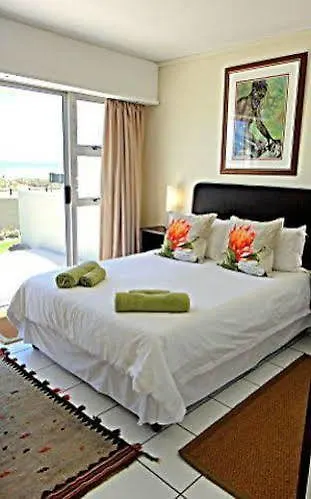 アパート Blouberg Beachfront Accommodation ブロウベルフストランド